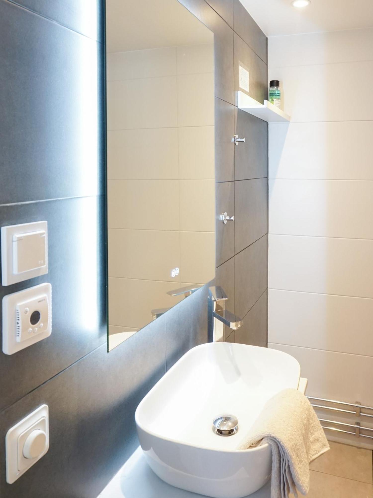 La Petite Boheme With Free Parking Apartment สต็อกโฮล์ม ภายนอก รูปภาพ